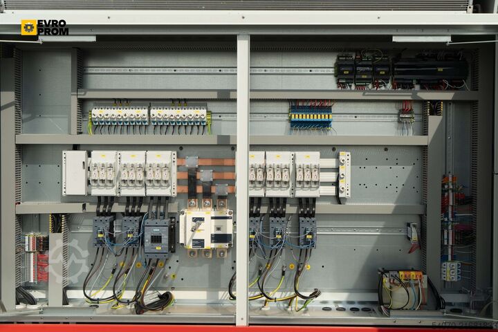Kältemaschine New Industrial chiller CLIMAVENETA - 656.5 KW | With warranty