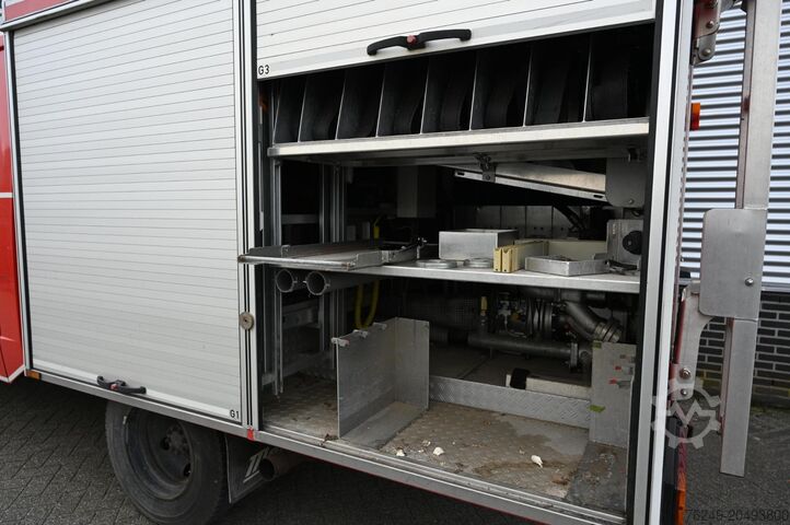 Mercedes-Benz 814 D Dubbel Cabine Mercedes-Benz 814 D Dubbel Cabine