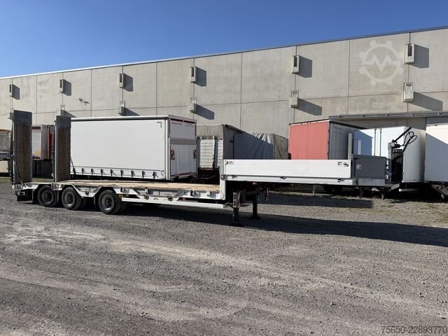 Low loader semitrailer Müller-Mitteltal TS 3  RM 30,0  3 Achs Satteltieflader Radmulden