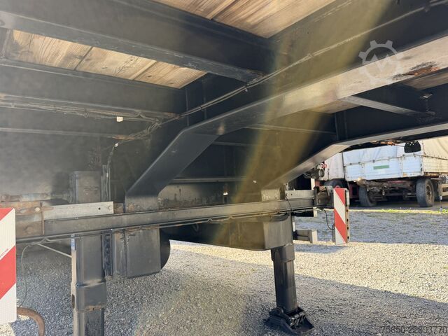 Low loader semitrailer Müller-Mitteltal TS 3  RM 30,0  3 Achs Satteltieflader Radmulden