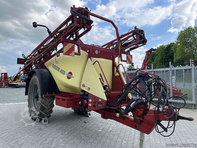 Pesticide sprayer Hardi Navigator Delta 4000-27