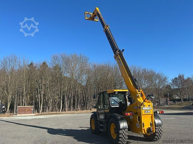 Telescopic loader JCB 536-95 AGRI XTRA Dual Tec