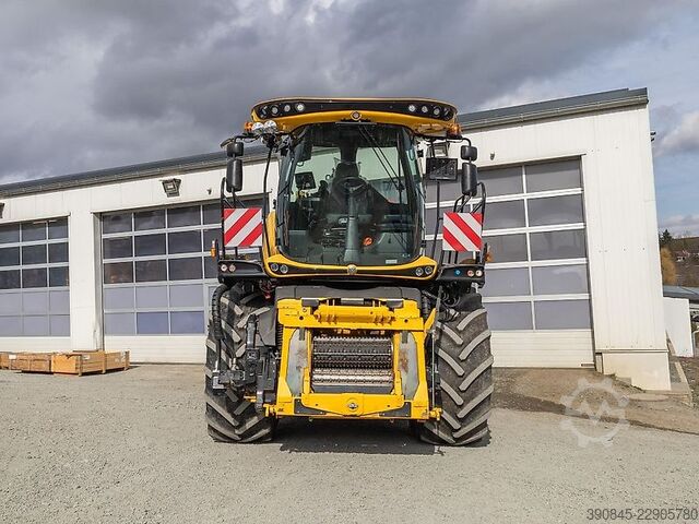 Silage chopper New Holland FR 650 STAGE 5