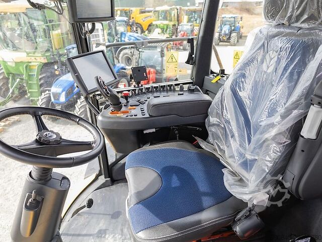 Silage chopper New Holland FR 650 STAGE 5