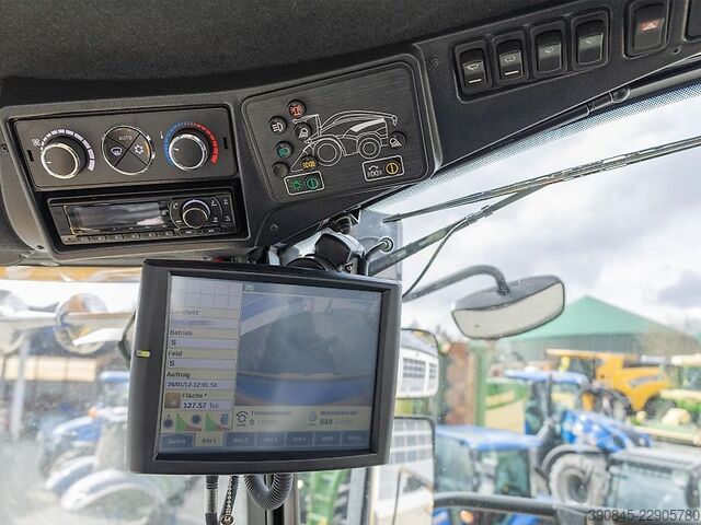 Silage chopper New Holland FR 650 STAGE 5