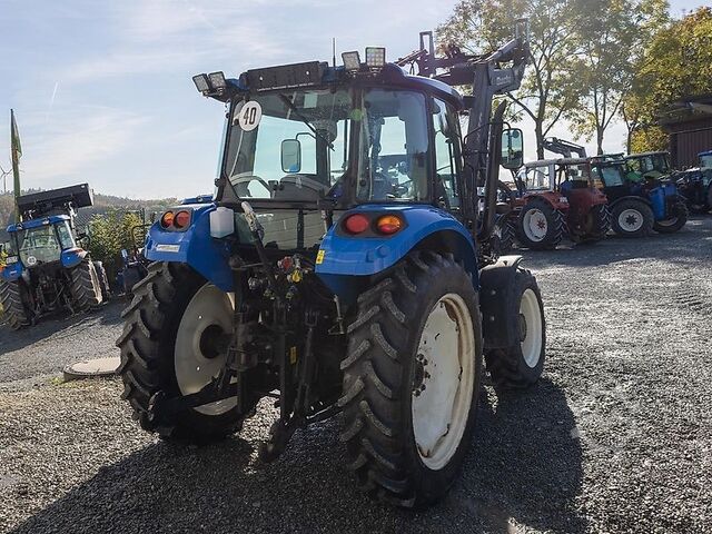 Traktor New Holland T4.55