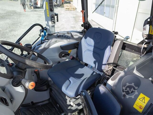 Traktor New Holland T4.55