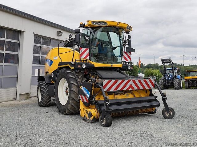 Feldhäcksler New Holland Fr 9050