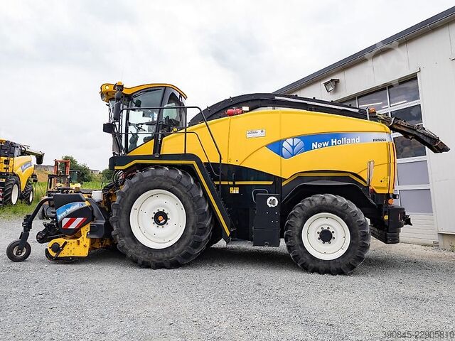 Feldhäcksler New Holland Fr 9050