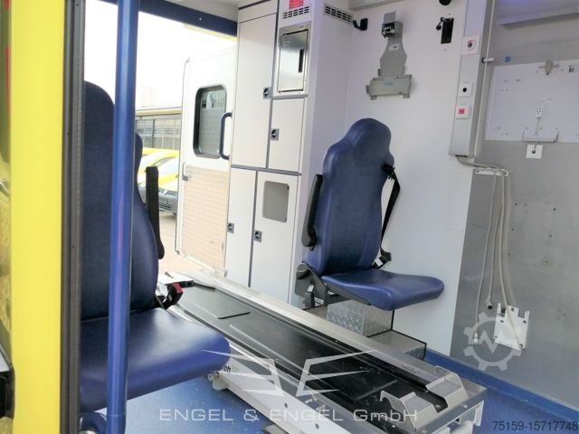 Feuerwehrfahrzeug mercedes-benz Sprinter II 516 CDI KLIMA KRANKENWAGEN RTW AUTOMATIK EURO-5 EBERSPÄCHER