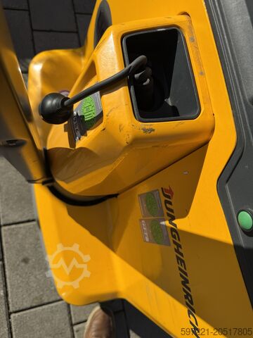 Electric Pallet Trucks Jungheinrich EJE 114 Li-Ion BJ:2020