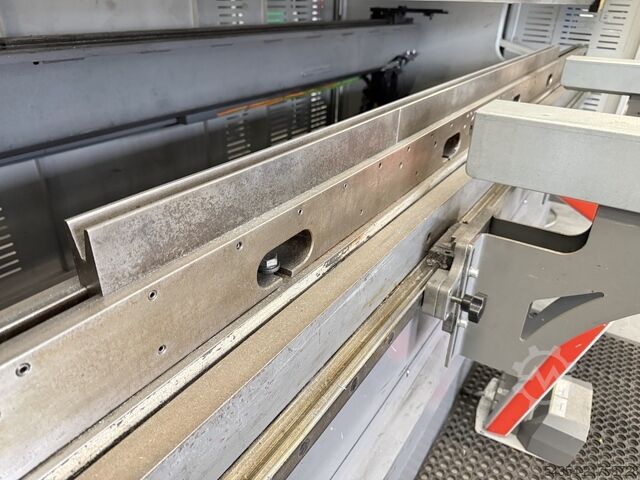 Hydraulic Press Brake Bystronic Xact Smart 225/4100