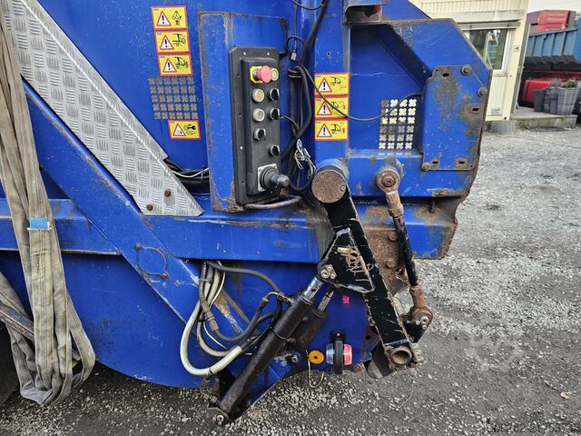 Garbage truck VOLVO FE-320 6x2 Lift/Lenk Luft/Luft JOAB Anac