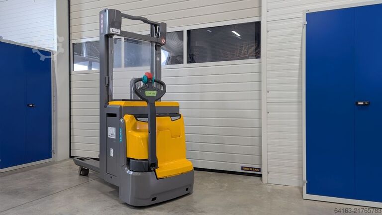 High Lift stacker Jungheinrich EJC 214z 290ZZ