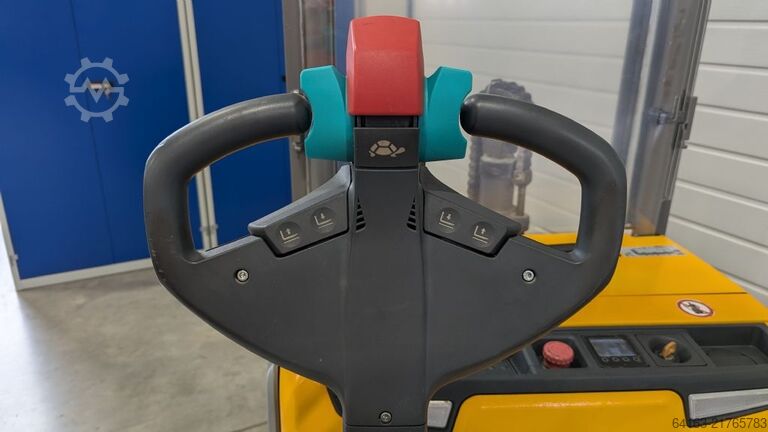 High Lift stacker Jungheinrich EJC 214z 290ZZ