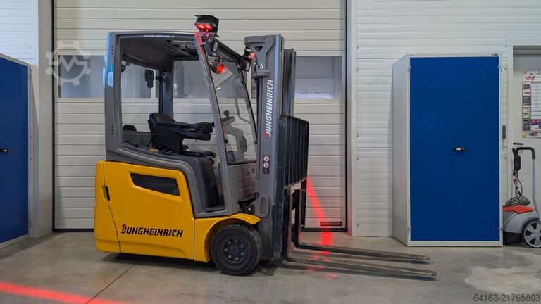 Electric 3-wheel forklift Jungheinrich EFG 213 LiIon Batterie