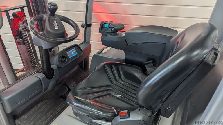 Electric 3-wheel forklift Jungheinrich EFG 213 LiIon Batterie