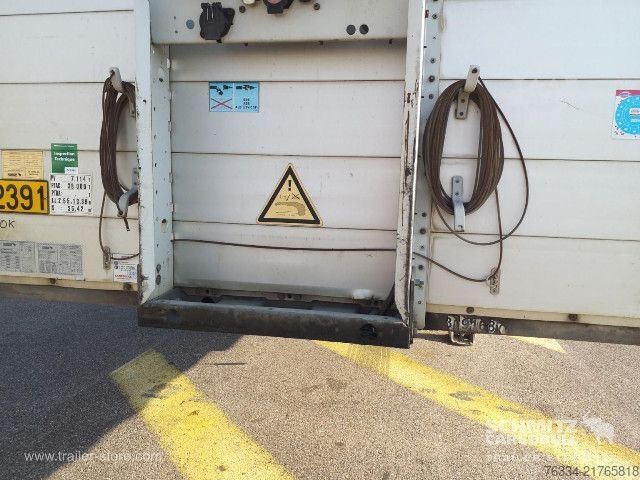 Open semitrailer with tarp Schmitz Cargobull Semitrailer Curtainsider Mega
