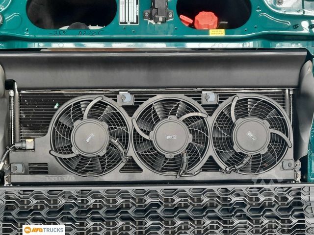 Standard SZM VOLVO FH 500 XL I-Park-Cool 2xTank Tacho 4.1 Alu