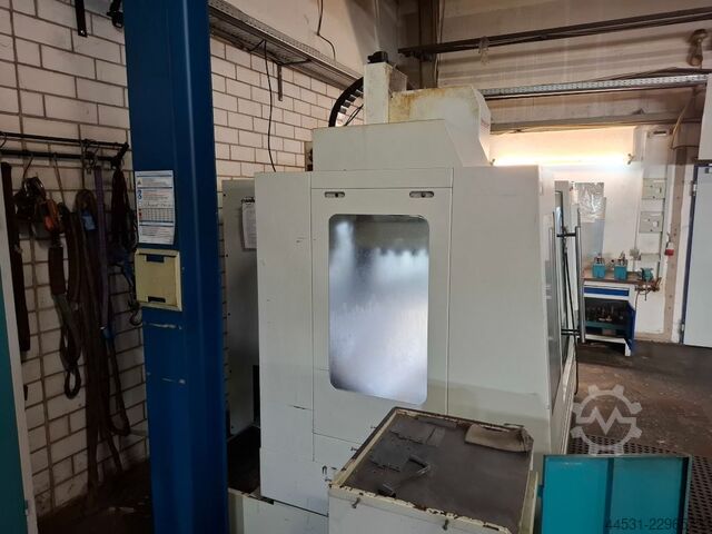 Vertical machining center Bridgeport VMC 800