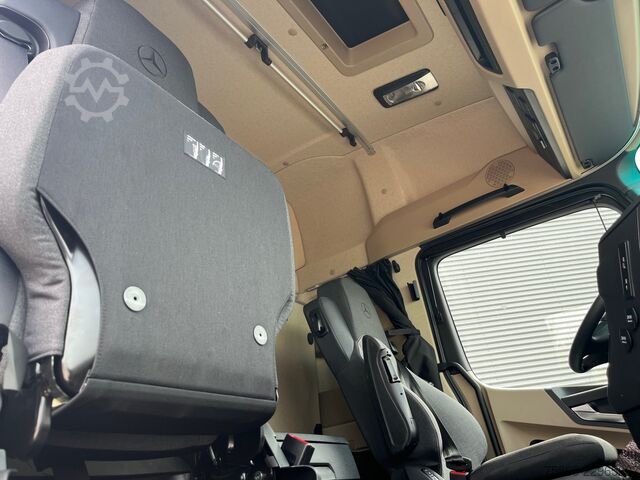 Standard tractor Mercedes-Benz Actros 1840 LS StreamSpace / Tacho V2 / Mirror ...