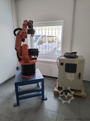 Industrial robot KUKA KR 6, KRC1, Floor