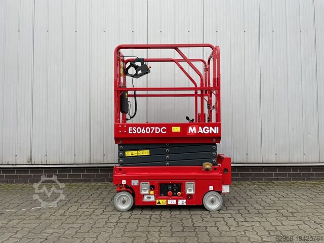 Scissor Lifts Magni ES0607DC - VORFÜHRGERÄT