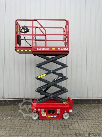 Scissor Lifts Magni ES0607DC - VORFÜHRGERÄT