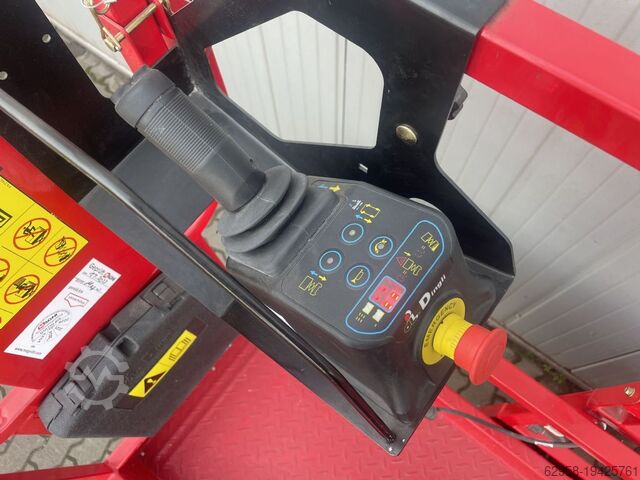 Scherenarbeitsbühne Magni ES0607DC - VORFÜHRGERÄT