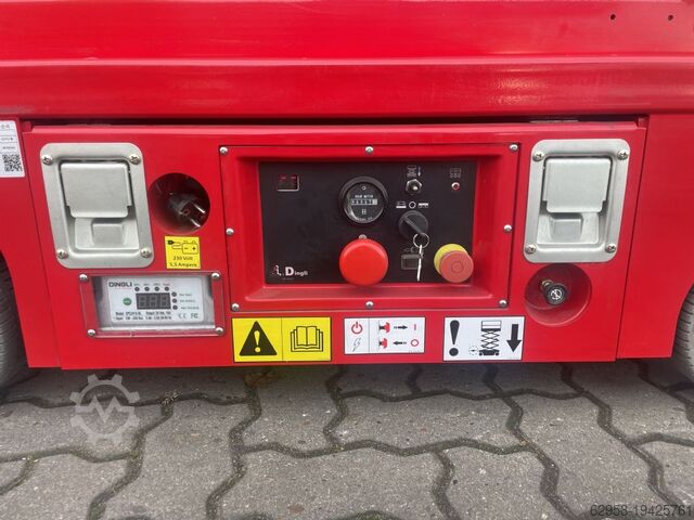 Scherenarbeitsbühne Magni ES0607DC - VORFÜHRGERÄT