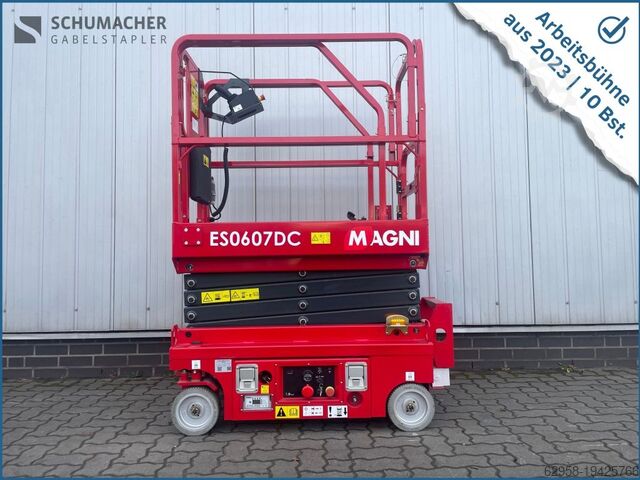 Scherenarbeitsbühne Magni ES0607DC - VORFÜHRGERÄT