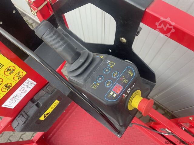 Scherenarbeitsbühne Magni ES0607DC - VORFÜHRGERÄT