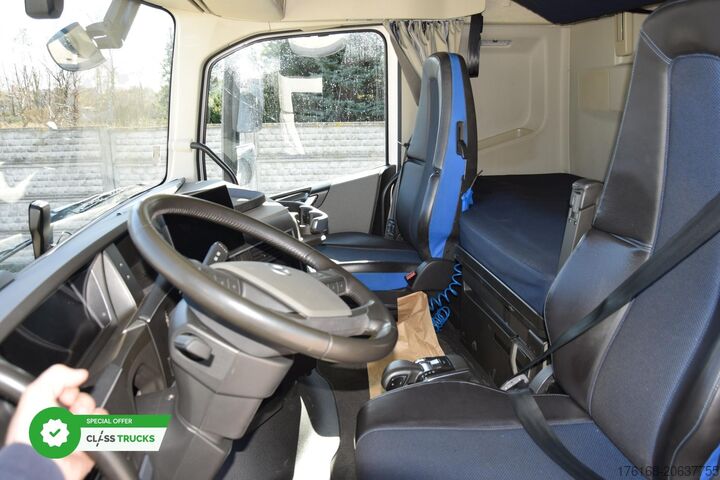 Standard tractor unit VOLVO FH 500 Globetrotter XL