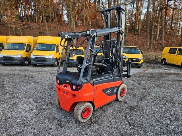 Frontstapler LINDE E25 R Roadster , 6.880mm Hubhöhe, StVZO hydr. Zi