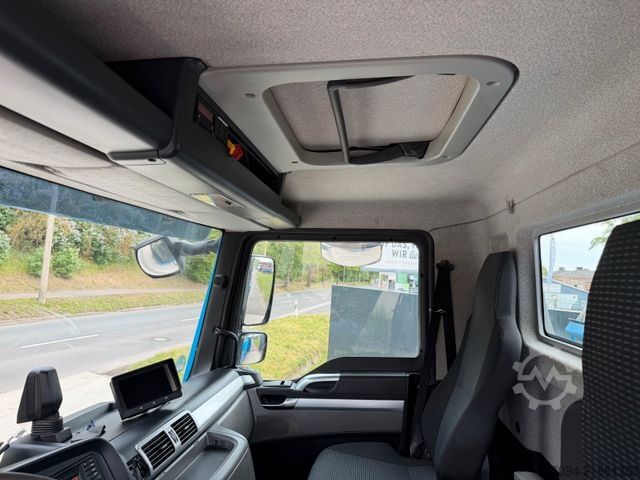 Three-sided tipper truck MAN TGM 18.290 4x2 MEILLER Kipper AHK Kipphydr.
