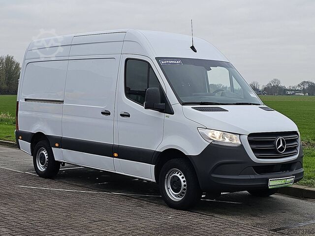 High-roof van MERCEDES-BENZ SPRINTER 311 CDI 37 AUT. L2H2