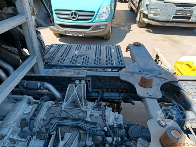 Swap body truck MERCEDES-BENZ Actros 2542 / Volumen / German / wenig KM