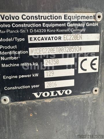 Chain excavator VOLVO EC 220 / SW + 2 Löffel