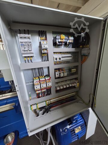 Universal lathe machine Poreba TPK 80 x 4000