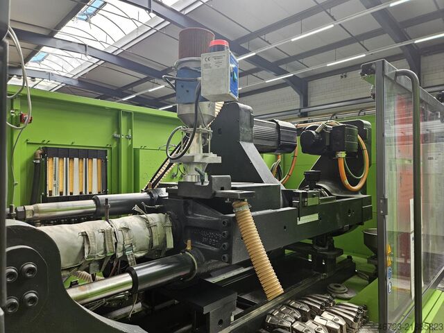 Injection molding machine ENGEL e-motion 440/100