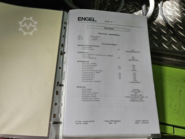 Injection molding machine ENGEL e-motion 440/100