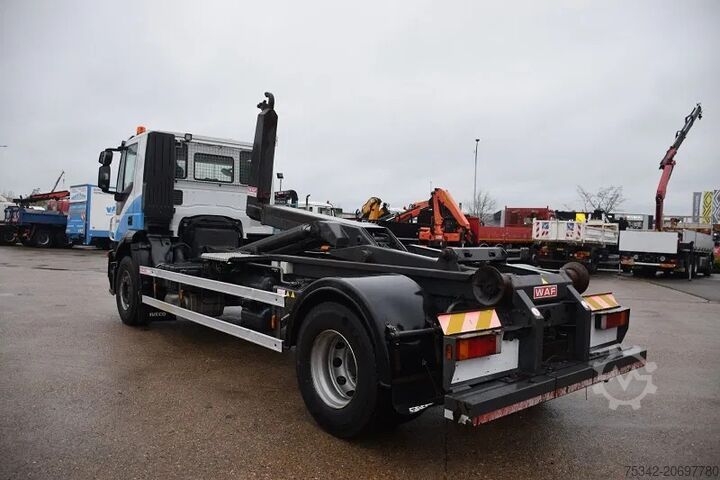 Hakenarmsystem Iveco Stralis 330
