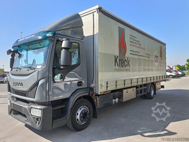 Curtainsider body with sliding tarpaulins IVECO EUROCARGO 160E32P