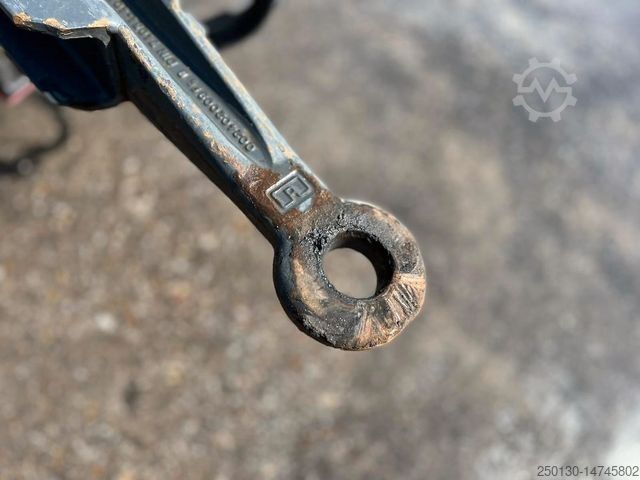 Dreiseitenkipper Anhänger Stehmann 3.Achs Dreiseitenkipper Stapleraufnahme