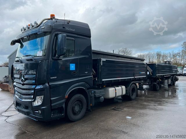 Dreiseitenkipper Anhänger Stehmann 3.Achs Dreiseitenkipper Stapleraufnahme