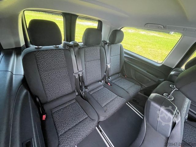 Minibus MERCEDES-BENZ Vito 119 Tourer PRO 4x4 lang DISTRON STANDH PDC