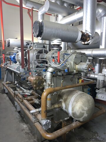 Screw compressor from spiral freezer Howden 