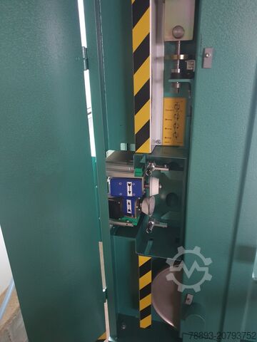 Vertical foam cutting machine Hyma NSL