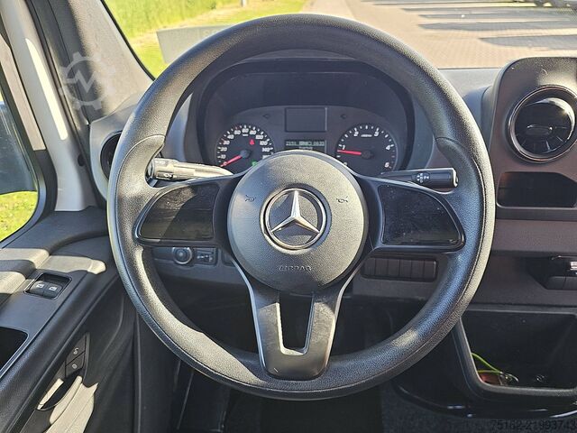 Suitcase MERCEDES-BENZ SPRINTER 314 Bakwagen Laadklep!