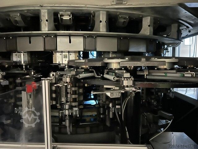 Getränkeherstellungsmaschine Bottling Krones 30.000 bph PET Bottling Line Water